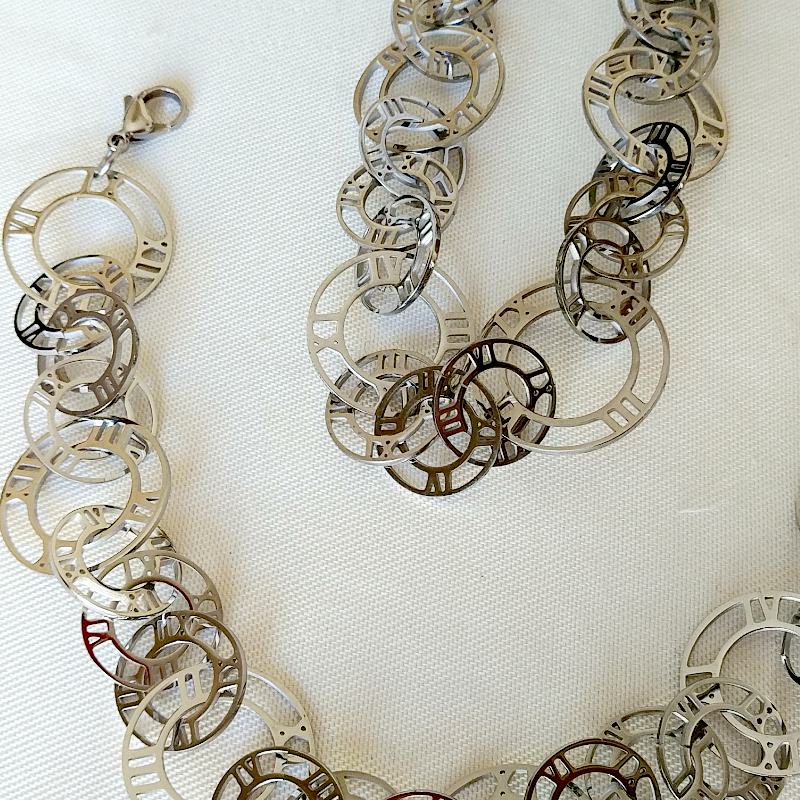 Juego de collar y pulsera